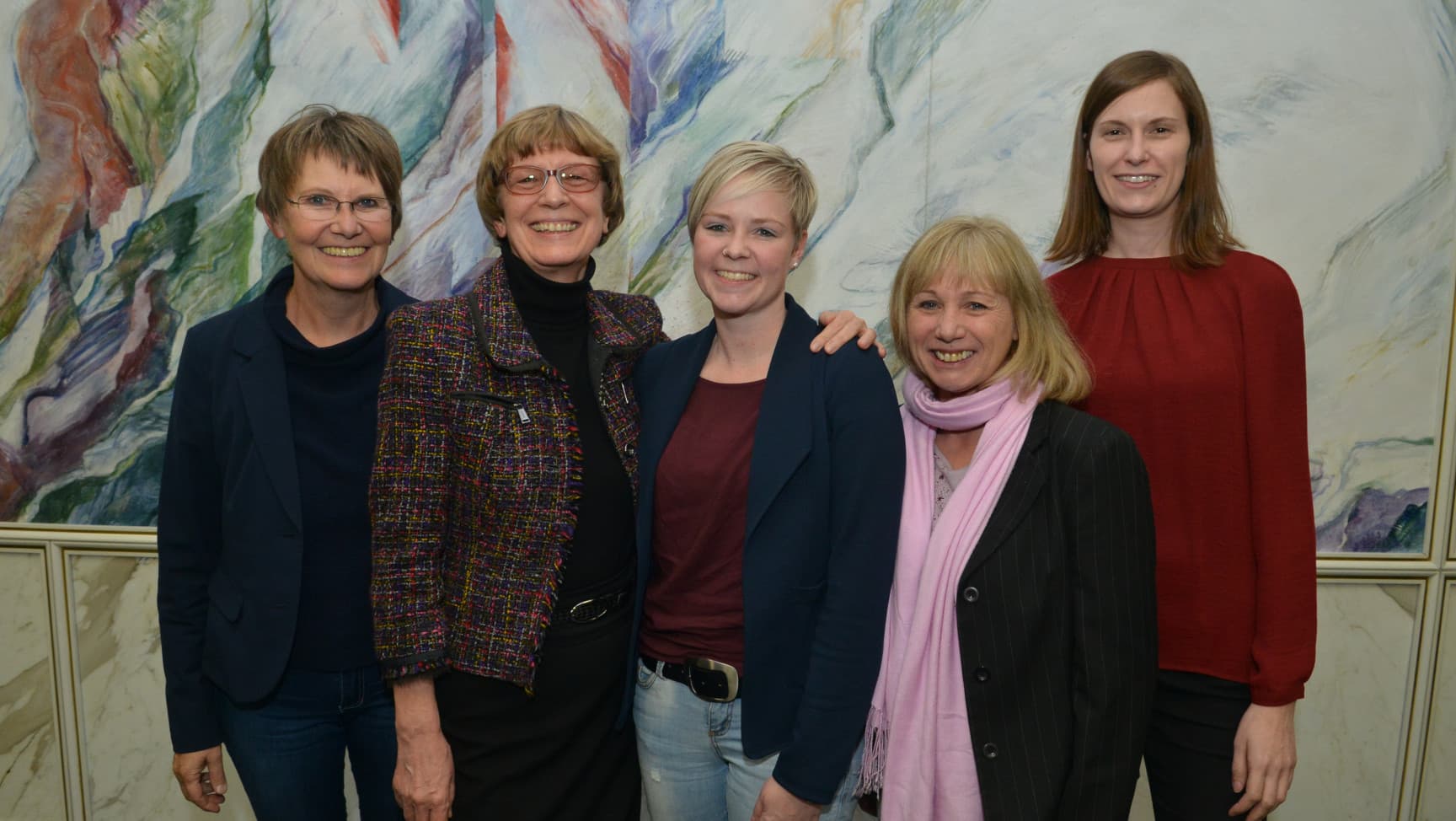 Gruppenfoto von Frauen*